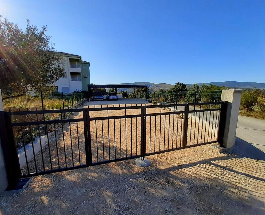 Apartment Zunabovic Trogir Buitenkant foto