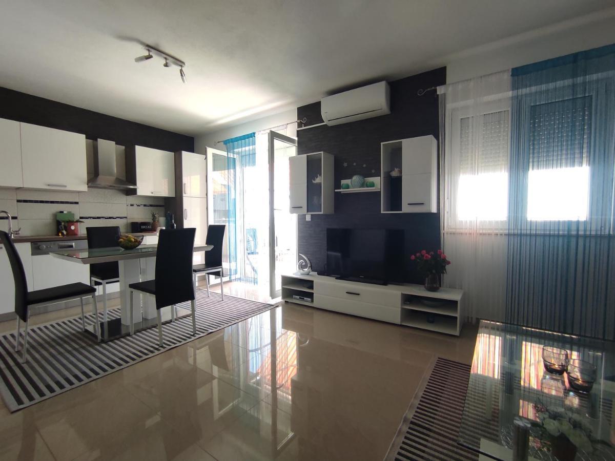 Apartment Zunabovic Trogir Buitenkant foto