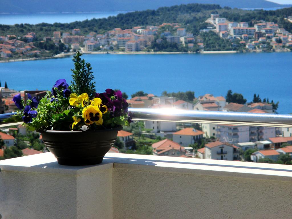 Apartment Zunabovic Trogir Buitenkant foto